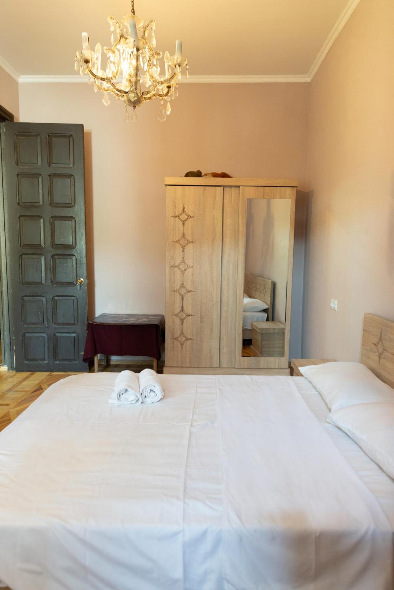 Hotel Wine House Tiflis Habitación foto